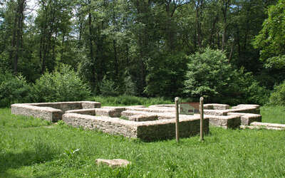 Vergrößerte Ansicht: Ruine des ehemaligen Römerkastells, Kapersburg bei Pfaffenwiesbach