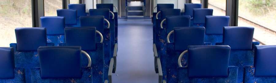 Neue, menschenleere Bahn