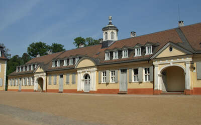 Vergrößerte Ansicht: Blick auf das Gebäude