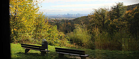 Natur, Blick auf Frankfurts Skyline