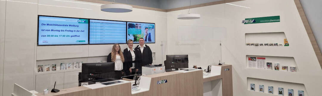 Bild der drei Mitarbeiter in der Mobilitätszentrale Weilburg